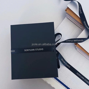 Boîte de papier rigide à fermeture à pression rituelle avancée Emballage de bijoux cosmétiques haut de gamme pour colliers pour les festivals de Noël - Product Image 6