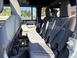 Jeep Wrangler <span class=keywords><strong>Rubicon</strong></span> 2024 Gris Limpio, Usado, 4 <span class=keywords><strong>Puertas</strong></span>, 4x4, Techo Solar, Arranque Remoto, Asientos de Cuero, Paquete Premium, Automático, Color Oscuro - Product Image 5