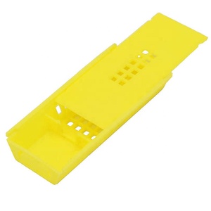 Herramienta <span class=keywords><strong>de</strong></span> apicultura, jaula <span class=keywords><strong>de</strong></span> rey <span class=keywords><strong>de</strong></span> correo amarillo, jaula <span class=keywords><strong>de</strong></span> prisionero <span class=keywords><strong>de</strong></span> plástico multifuncional para evitar el escape <span class=keywords><strong>de</strong></span> la Reina - Product Image 5