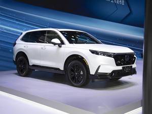 سيارة جديدة تمامًا لعام 2025 من طراز هوندا سي-آر-في بسعر رخيص صنعت في الصين متوفرة في المخزون قيادة يسرى 240 توربو سيارة دفع رباعي هجينة تعمل بالبنزين بأسعار معقولة - Product Image 2