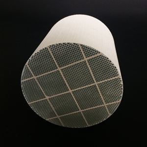 <span class=keywords><strong>Filtre</strong></span> <span class=keywords><strong>à</strong></span> <span class=keywords><strong>particules</strong></span> de paroi de suie <span class=keywords><strong>diesel</strong></span> en carbure de silicium et <span class=keywords><strong>filtre</strong></span> d'échappement de fumées Sic DPF - Product Image 2