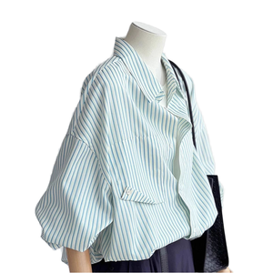 Chemise boutonnée en popeline rayée pour femme avec manches bouffantes, design asymétrique, coupe ample, décontractée, printemps-été - Product Image 1