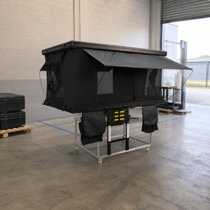 Tenda da tetto rigida in alluminio, resistente alle torsioni, con materasso in schiuma impermeabile, 4 <span class=keywords><strong>stagioni</strong></span>, per SUV fuoristrada, OEM - Product Image 1