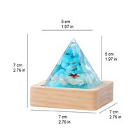 Lámpara de Mesa LED de Resina con Forma de Pirámide Oceánica, Mini Lámpara Nocturna USB con Paisaje de Conchas Marinas, Lámpara de Recuerdo con Temática de Playa para Cumpleaños