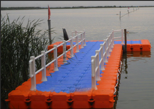 Blocs de pontons flottants en plastique HDPE avec résistance aux UV et aux chocs, capacité de charge de 350 kg/m pour bateaux à pédales - Product Image 5