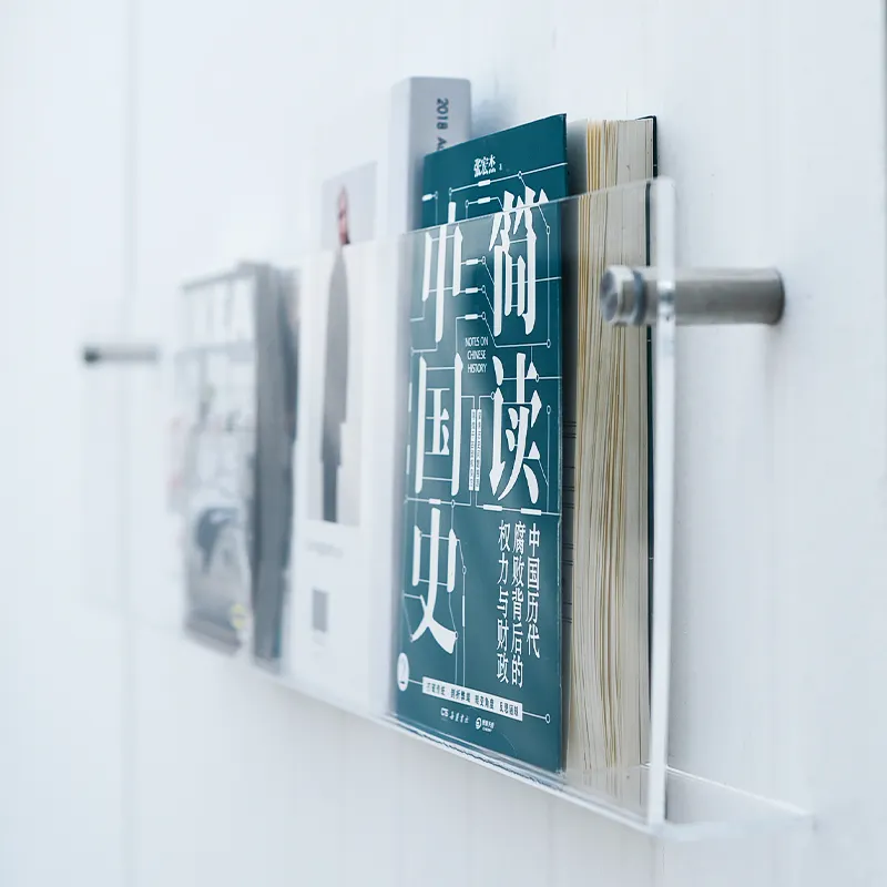 Kệ sách acrylic, minh bạch, kệ trưng bày acrylic, phong cách tối giản, trang trí nhà sách, kệ sách treo tường,.
