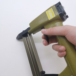 ปืนยิงตะปูลมยูโก้ สำหรับยึดแผงหลังกรอบรูป ขนาด 18 เกจ - Product Image 2