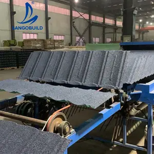 맞춤형 공장 건물 건설 루핑 타일 PVC 거터가있는 금속 지붕 강철 지붕 시트