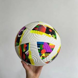 Ballons de football durables 2026 – Logo personnalisé pour l'entraînement professionnel, cousus à la machine, utilisation intérieure et extérieure - Product Image 1