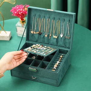 <b>Large</b> Capacity Multi-Layer Green Suede Retro Style Storage Box Modern Jewelry Set for Necklaces and <b>Rings</b> - Product Image 2