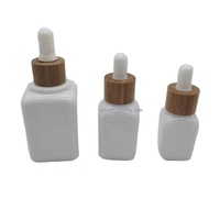 Flacon compte-gouttes en verre cosmétique 15ml 30ml 50ml, flacon carré en verre opale blanc pour huile essentielle avec compte-gouttes en bambou