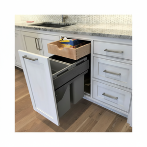 Meubles de cuisine à peinture blanche au design simple - Product Image 1