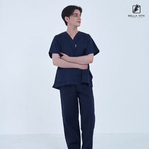 Ensemble de gommage médical de qualité supérieure col en V en polyester doux bleu marine avec plusieurs poches et ajustement confortable pour une utilisation clinique et hospitalière - Product Image 3