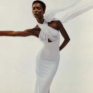 Gaun Pesta Malam Elegan Model Halter Bodycon Wanita, Gaun Satin Mermaid Seksi dengan Ekor untuk Acara Resepsi dan Pesta - Product Image 3