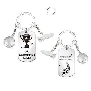 Porte-clés de football en acier inoxydable étanche, nouvelle mode, motif gaufré double face, forme irrégulière, vente chaude - Product Image 1