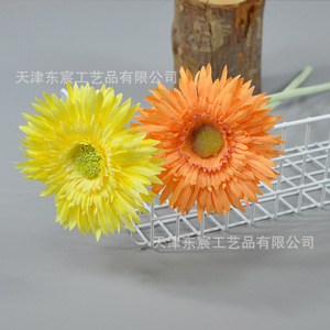 ดอกเบญจมาศประดิษฐ์แบบก้านเดี่ยว สีชมพู แดง ม่วง ของตกแต่งบ้าน อุปกรณ์ประกอบงานแต่งงาน จาก Dongchen Crafts - Product Image 4