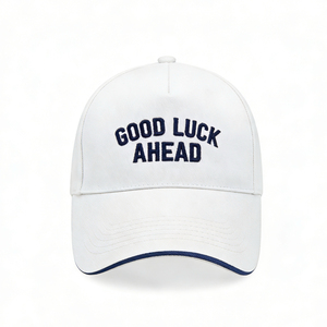 Casquette de baseball 5 panneaux INJAE VINA brodée 'Good Luck Ahead' blanche, décontractée, sportive, en toile de coton, unisexe, réglable, protection solaire - Product Image 1