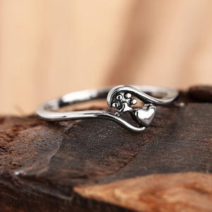 Anello in Argento T0437 con Design a Cuore e Zampa, Placcato in Stile Antico, Argento Sterling 925, Gioiello Unisex Carino da Regalo - Product Image 6