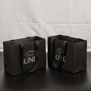 Sac fourre-tout en carton blanc avec poignée en ruban imprimé personnalisé, sacs en papier noir, sac cadeau de luxe en papier, sac de shopping avec logo - Product Image 3