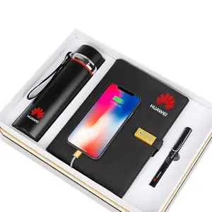 Hadiah Promosi Perusahaan Logo Kustom Agenda 2023 Set Buku Harian Elektronik Notebook Powerbank dengan Pengisi Daya Nirkabel Usb + Pena + Botol