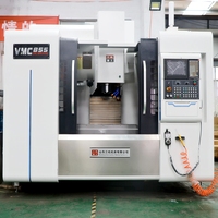 Nouveau centre d'usinage vertical à 3 axes 4 axes 5 axes Rail de guidage linéaire de haute précision Centre d'usinage vertical CNC