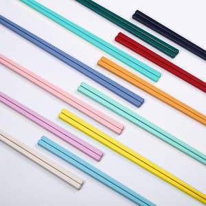 Baguettes en mélamine noire avec logo, baguettes réutilisables, baguettes japonaises en mélamine - Product Image 2