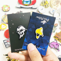 2023 usine populaire vente chaude personnalisé kpop doux dur émail broches die frappé épinglettes pour cadeaux, coque de téléphone portable,