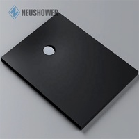 Receveur de douche en résine de pierre sur mesure avec surface antidérapante