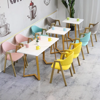 Tables de restauration rapide modernes Ensemble de chaises pour cafés Snack Shops Boutiques de thé au lait frais Restaurants occidentaux Repas décontractés Hôtels Écoles