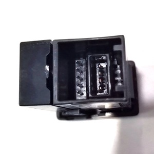 Adaptador de Audio para Coche Toyota con Puerto USB Auxiliar 86190-0R010 para Salpicadero, con Función de Carga y Fácil Instalación - Product Image 3