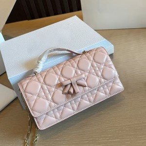 Quilted Chain Bag Women Burgundy Diamond Stitching Bow Shoulder Crossbody Bag Lady Style Everyday Use Spring 2026 - Product Image 2