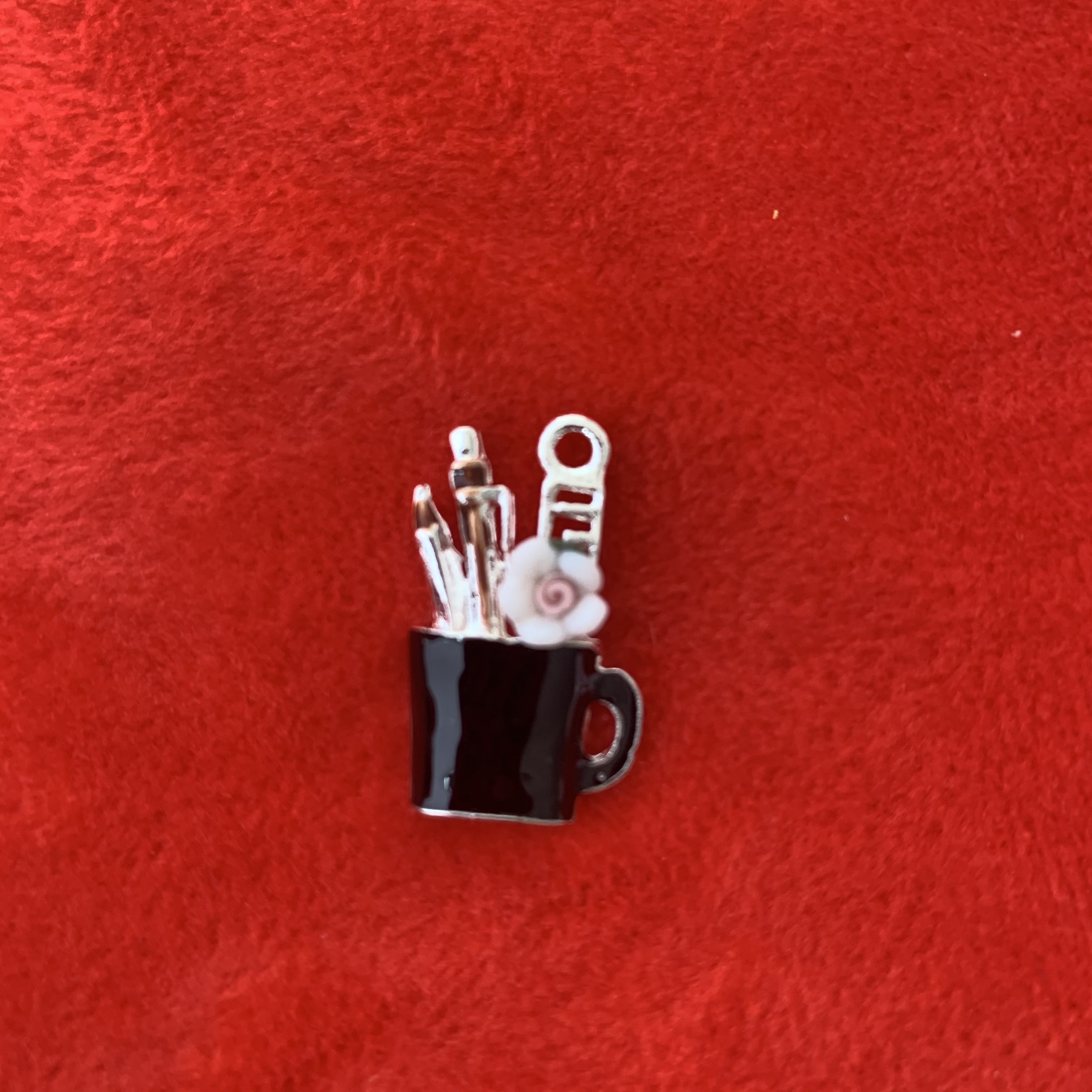 Argento/nero/fiore bianco