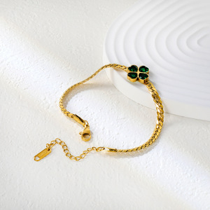 ชุดสร้อยคอและต่างหูรูปใบโคลเวอร์สี่แฉกประดับเพทาย สำหรับผู้หญิง ทำจากสแตนเลส สวมใส่ได้ทุกวัน ดีไซน์ลายพืชแบบฝังขอบ - Product Image 3