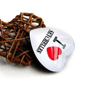 Aimants de réfrigérateur en forme de cœur personnalisés, aimants en verre cristallin en forme de cœur pour souvenir ou cadeau - Product Image 2