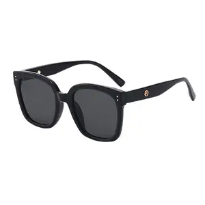 Prezzo all'ingrosso a buon mercato donna uomo moda occhiali da sole a prova di raggi ultravioletti UV375 occhiali da sole oversize