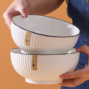 Ciotole e Piatti in Ceramica Bianca Smaltata Personalizzati da 7 Pollici, Grandi Ciotole in Porcellana con Logo Personalizzato per Matrimoni - Product Image 1