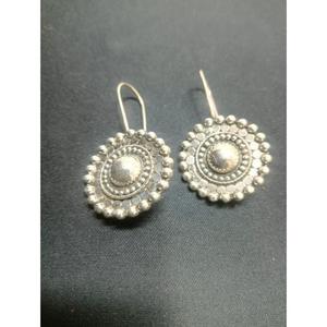 Boucles d'oreilles pendantes tribales vintage en argent, faites à la main, ethniques, rondes, pour femmes, à porter en soirée, nouvelle arrivée - Product Image 1