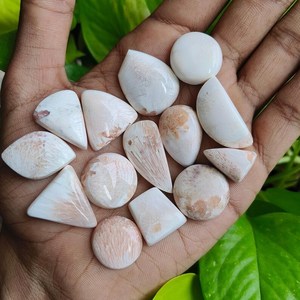 พลอยสกอเลไซต์สีชมพูธรรมชาติทรงหลังเบี้ย ขัดเงา 100% ธรรมชาติ จำหน่ายพลอยหลวม ผู้ผลิตและผู้จัดจำหน่ายจากอินเดีย - Product Image 3