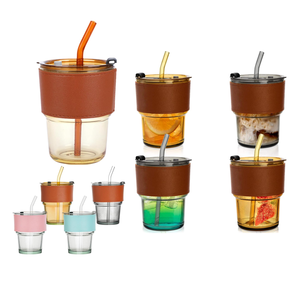Gobelet en verre transparent coloré avec couvercle et paille, idéal pour le thé glacé, le café, l'eau et les jus, avec étui en cuir pour la maison et les voyages - Product Image 1