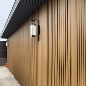 Vente directe d'<span class=keywords><strong>usine</strong></span> Panneau mural WPC moderne pour utilisation en salle de sport en extérieur Isolation thermique et acoustique Murs imperméables - Product Image 4