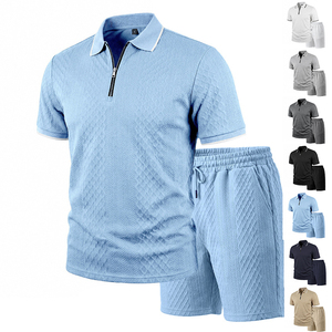 Conjunto de Dos Piezas de Verano para Hombre, Camiseta de Manga Corta y Pantalones Cortos de Corte Regular, Cómodo, Transpirable, Deportivo y de Alta Gama - Product Image 1