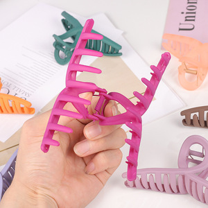 Grande pince à cheveux croisée de 13 cm, pince requin de couleur unie pour usage quotidien - Product Image 3