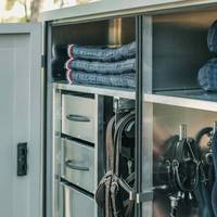 Armoire à Sellerie Équestre Personnalisée pour Chevaux – Coffre de Rangement pour Sellerie Extérieure