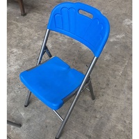 Chaise pliante moderne en plastique HDPE blanc et métal pour extérieur, idéale pour l'école, l'hôtel, l'hôpital, l'entrée, le jardin, le camping et les conférences