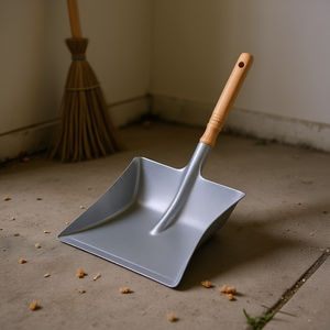 Recogedor de polvo con mango de madera y acero galvanizado para uso en interiores y exteriores - Product Image 3