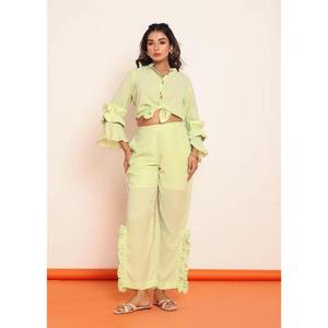 Conjunto Coordinado con Volantes Detallados para Mujer, Conjunto de Dos Piezas Elegante con Diseño Moderno, Look Moderno y Ajuste Cómodo - Product Image 1