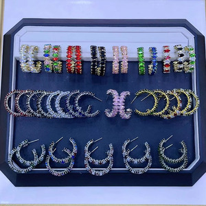 Ec2073 hợp thời trang 18K mạ vàng màu hồng đa màu <span class=keywords><strong>CZ</strong></span> Marquise kim cương Huggie Hoop bông tai cho wome <span class=keywords><strong>CZ</strong></span> hợp thời trang cho các bên - Product Image 5