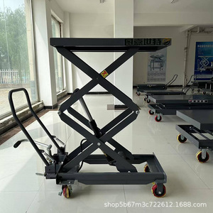 Chariot élévateur à ciseaux hydraulique manuel 500 kg, commande au pied, pour réparation de véhicules, en acier - Product Image 3