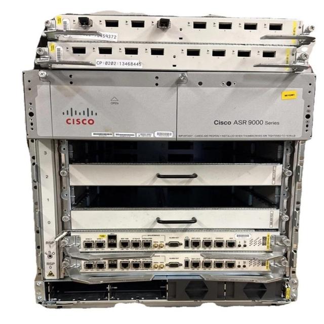 Brand New ASR9006 Router 2x A9K-RSP440-SE 3x A9K-36X10GE-TR 1x A9K-2x100GE-TR 4x