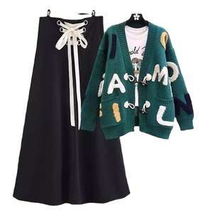 Maglione con logo personalizzato maglione Casual cappotto maglione spesso stile <span class=keywords><strong>oversize</strong></span> <span class=keywords><strong>Cardigan</strong></span> da <span class=keywords><strong>donna</strong></span> con bottone corno - Product Image 1